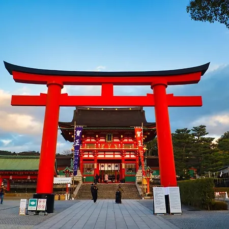 One More Heart Fushimi Inari Momoyamacho Exterior photo